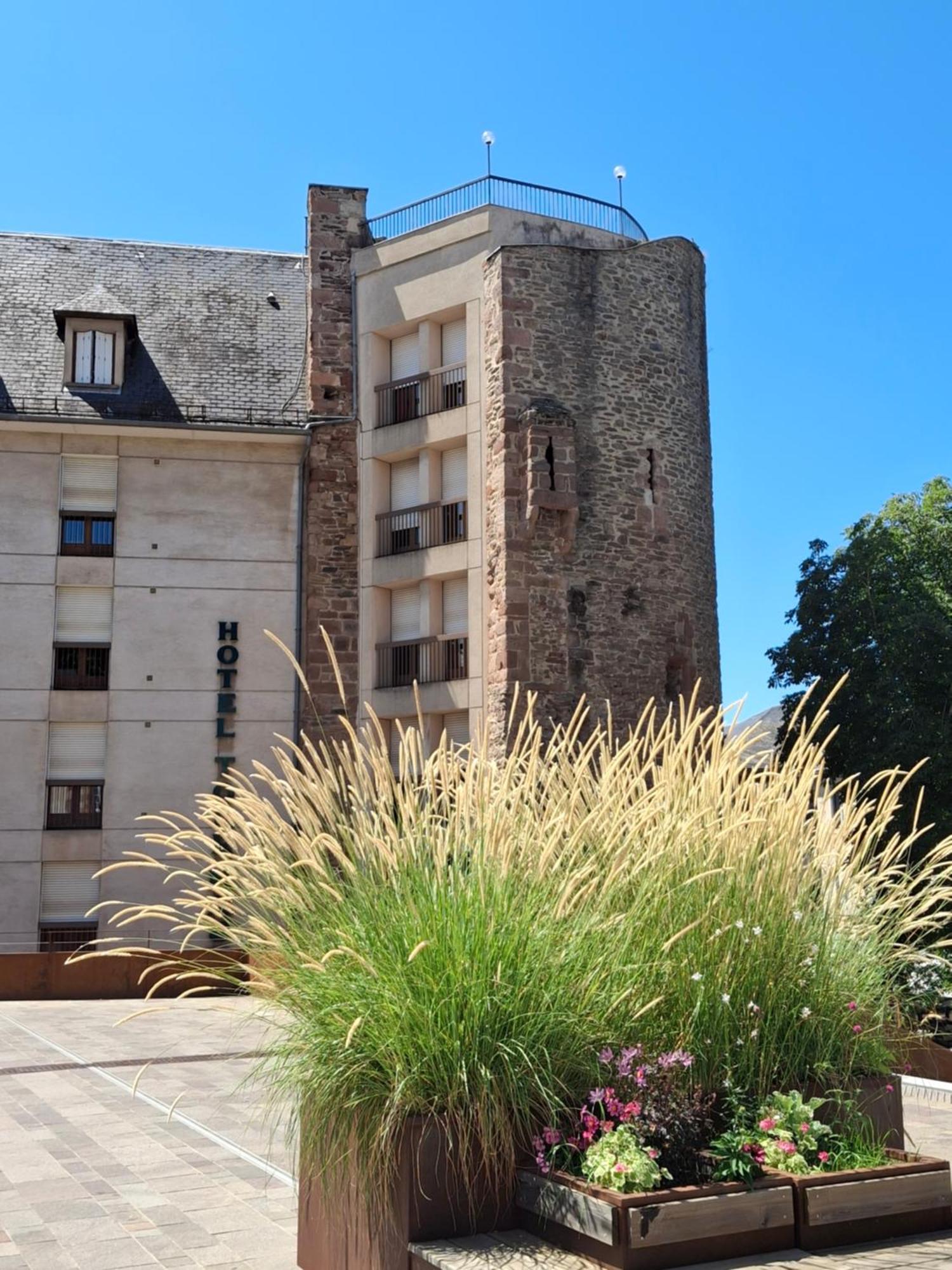 Tour Maje 3* Rodez