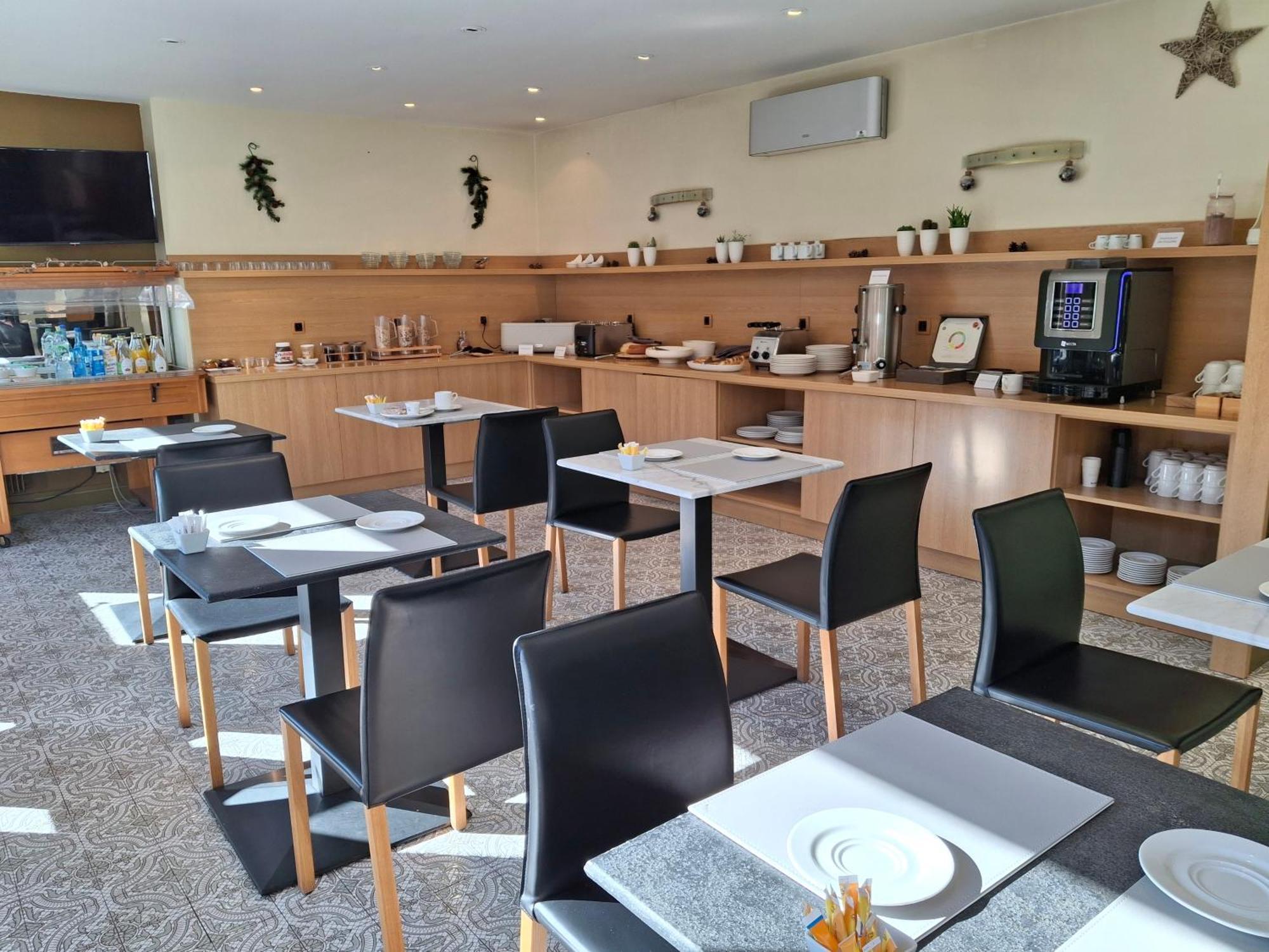 Tour Maje Hotel